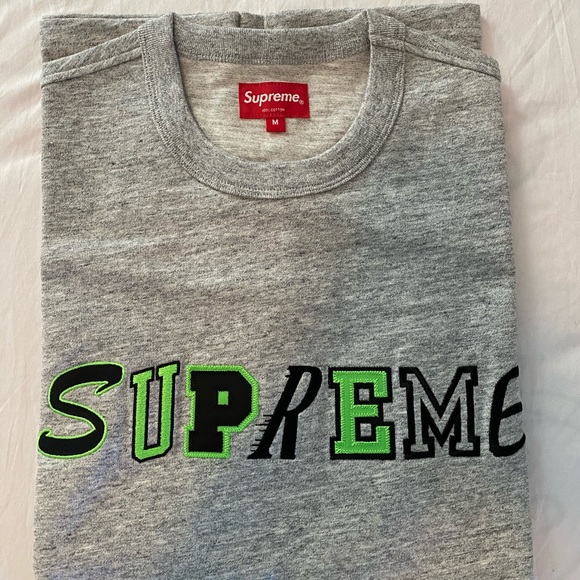 Supreme Tops - Supreme Collage Logo S/S Top Heather Grey T-shirt
